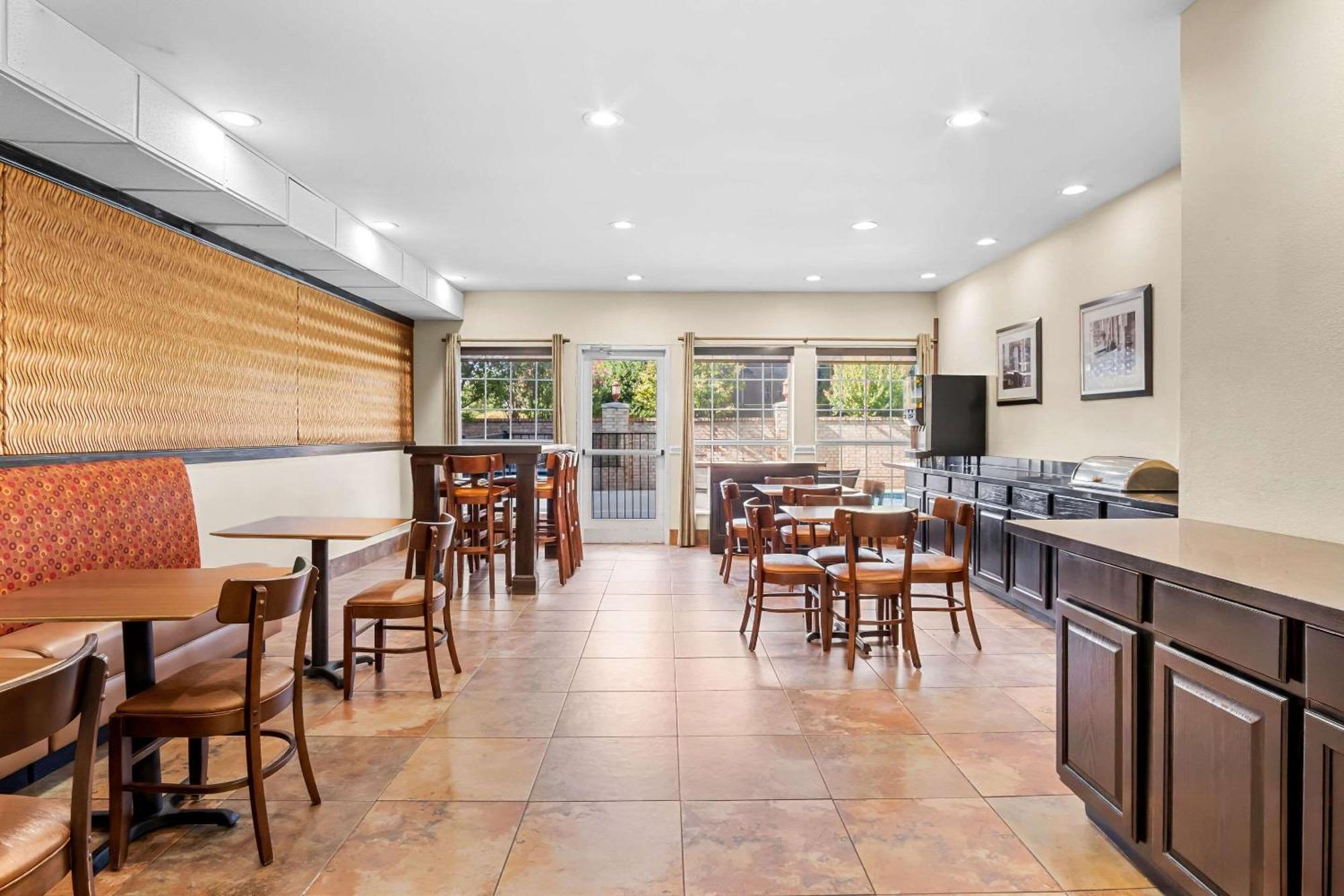 Mainstay Suites Addison-Dallas Luaran gambar